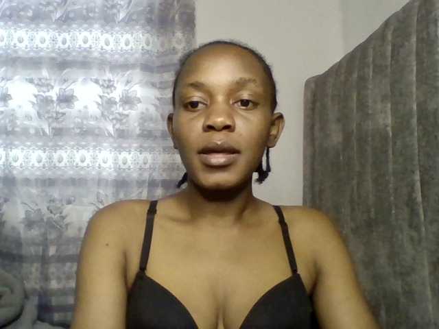 Minimochie live cam on BongaCams