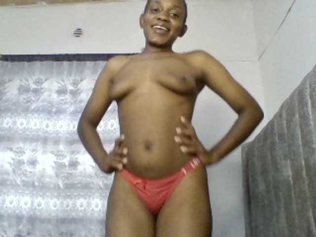 Minimochie live cam on BongaCams