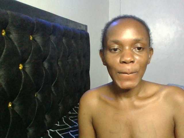 Minimochie live cam on BongaCams