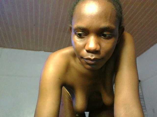 Minimochie live cam on BongaCams