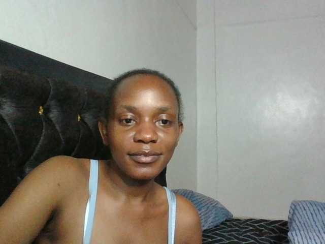 Minimochie live cam on BongaCams