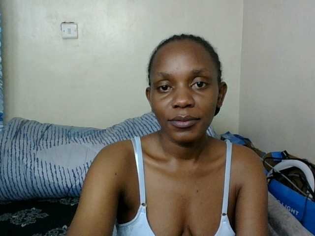 Minimochie live cam on BongaCams