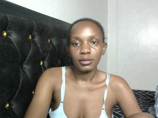 Minimochie live cam on BongaCams