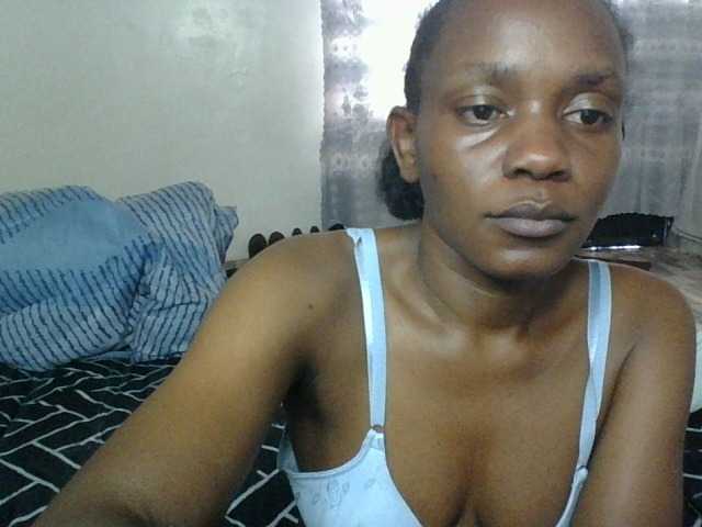 Minimochie — live female cam