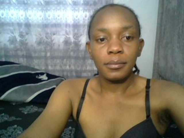 Minimochie live cam on BongaCams