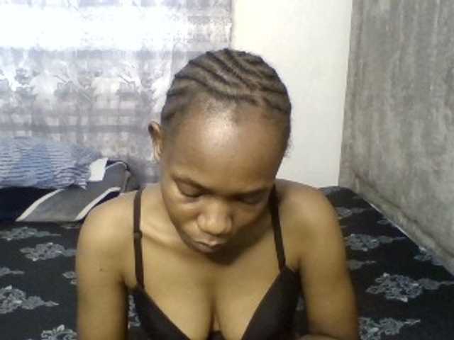 Minimochie live cam on BongaCams
