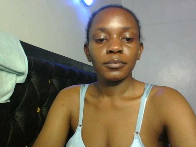 Minimochie live cam on BongaCams