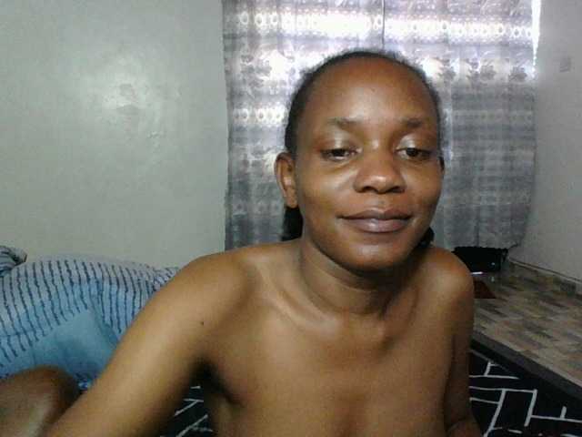 Minimochie — live female cam