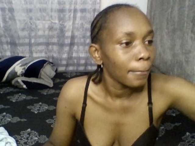 Minimochie live cam on BongaCams