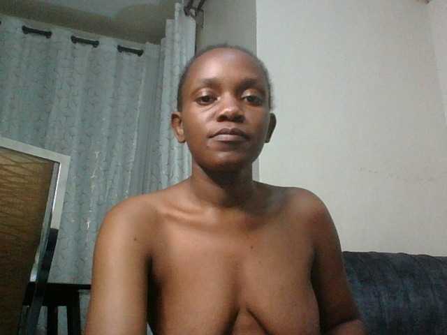 Minimochie live cam on BongaCams
