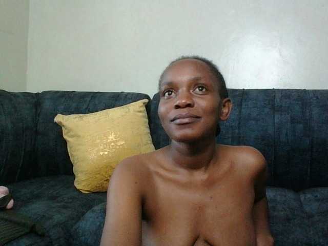 Minimochie live cam on BongaCams