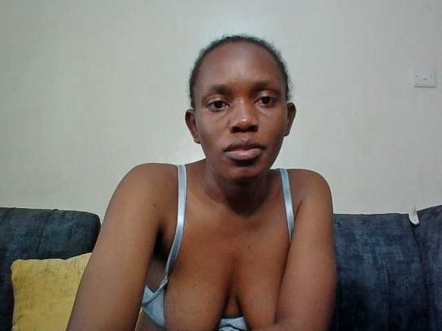 Minimochie live cam on BongaCams