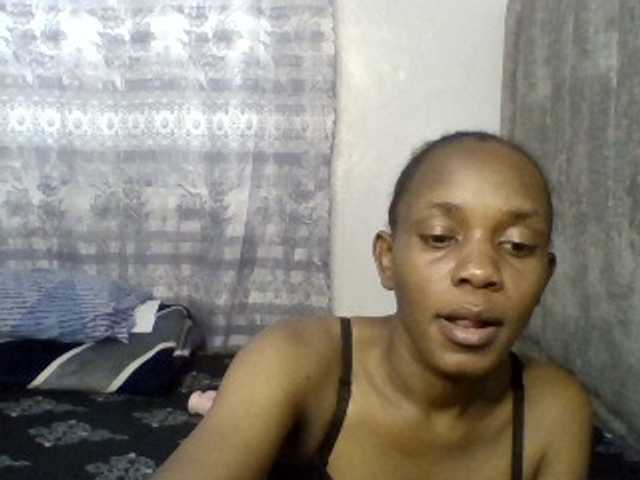Minimochie live cam on BongaCams