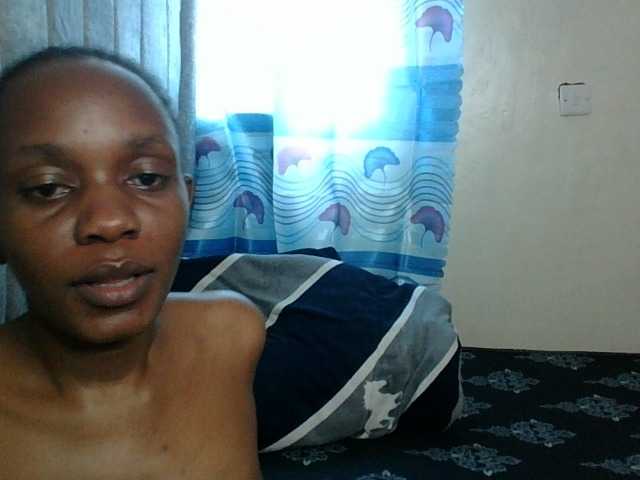 Minimochie live cam on BongaCams