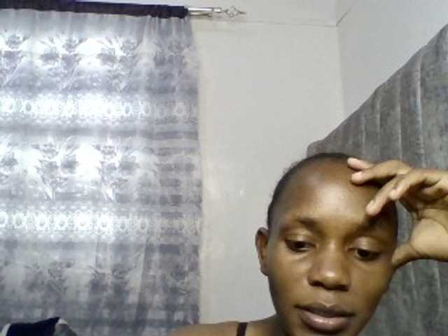 Minimochie live cam on BongaCams