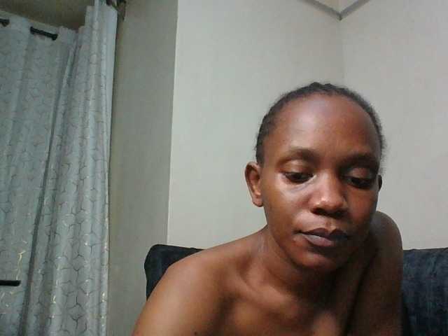 Minimochie live cam on BongaCams