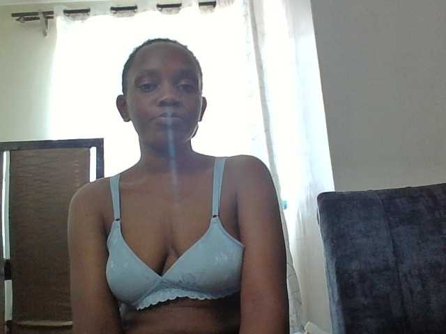 Minimochie live cam on BongaCams