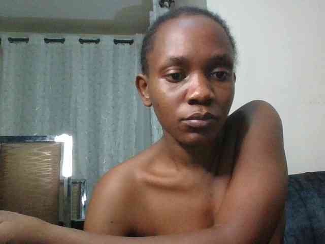 Minimochie's webcam live show