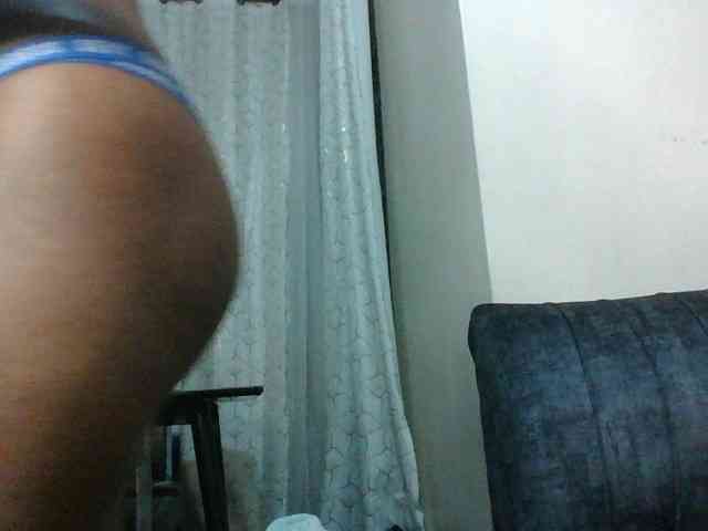Minimochie's webcam live show