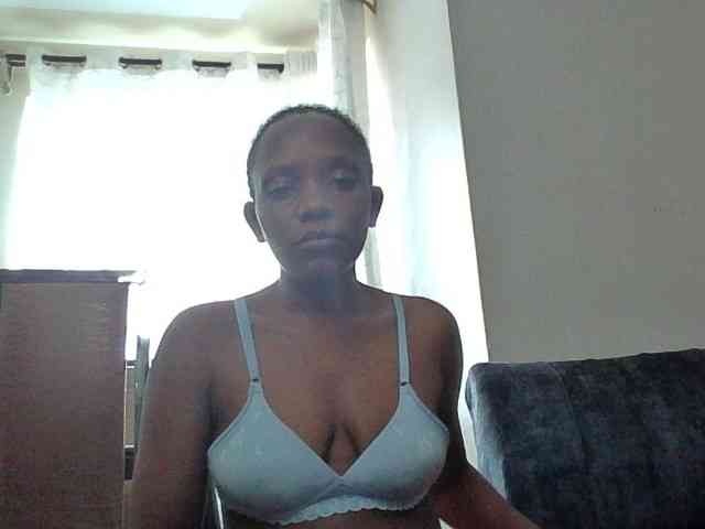 Minimochie's webcam live show