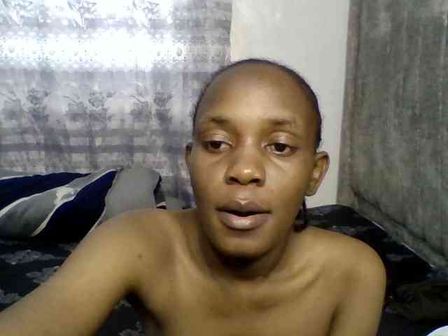 Minimochie Live Webcam on BongaCams