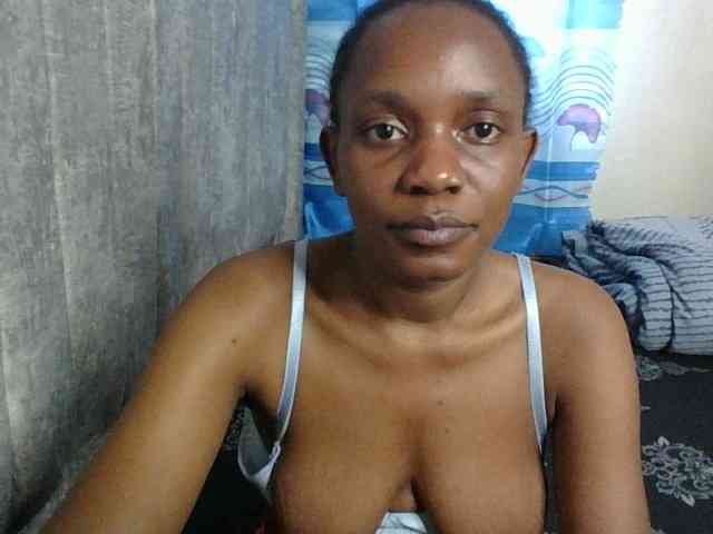 Minimochie's webcam live show