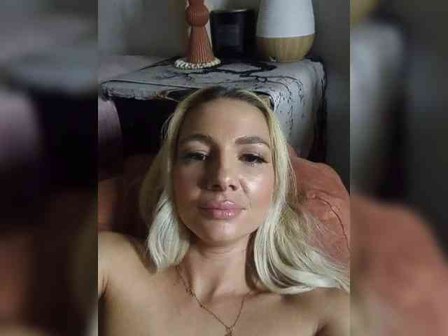 Model: EllinroseX