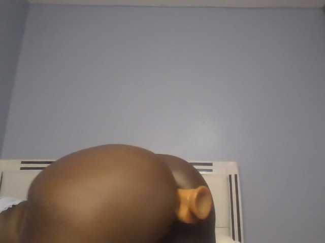 Booty-empress live cam on BongaCams