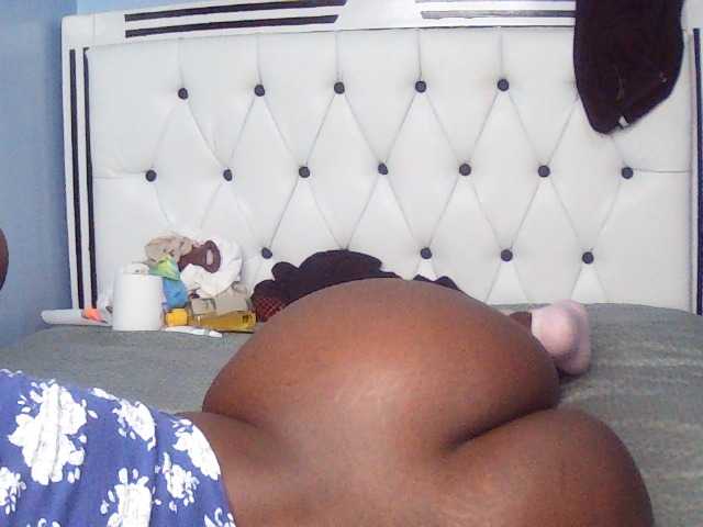 Booty-empress live cam preview