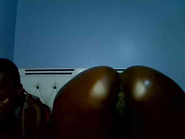 Booty-empress webcam