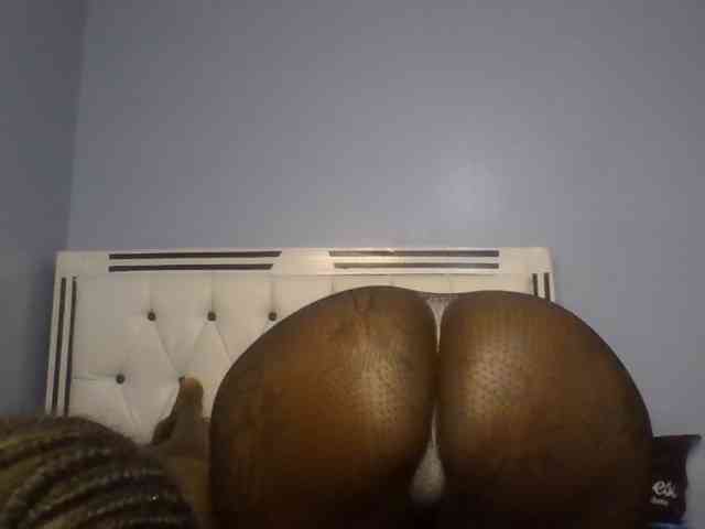 Booty-empress webcam