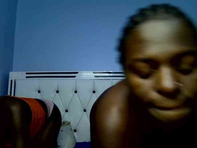 Booty-empress webcam