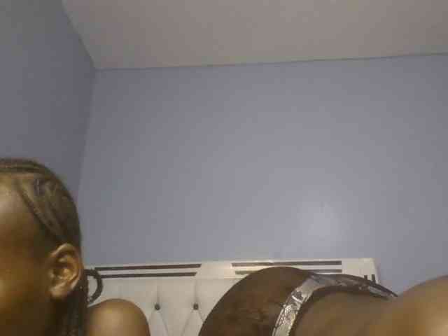Booty-empress webcam