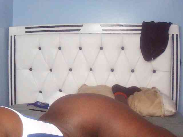Booty-empress webcam