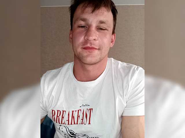 DamAdam — live male cam