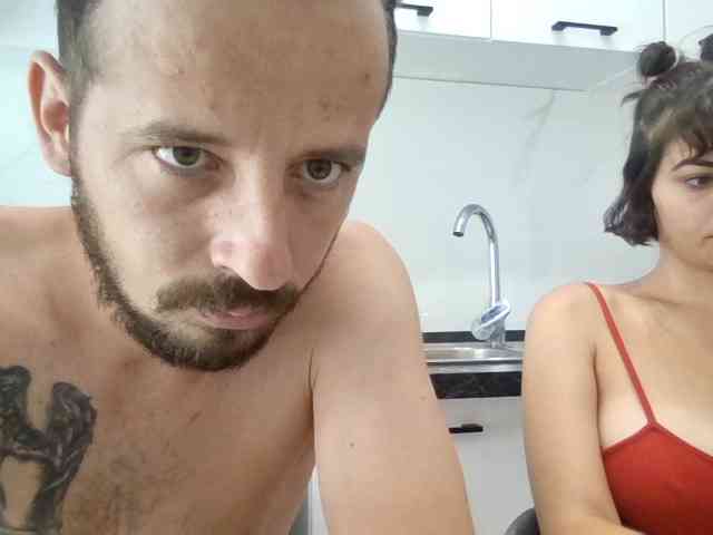 Modella: bbhouse