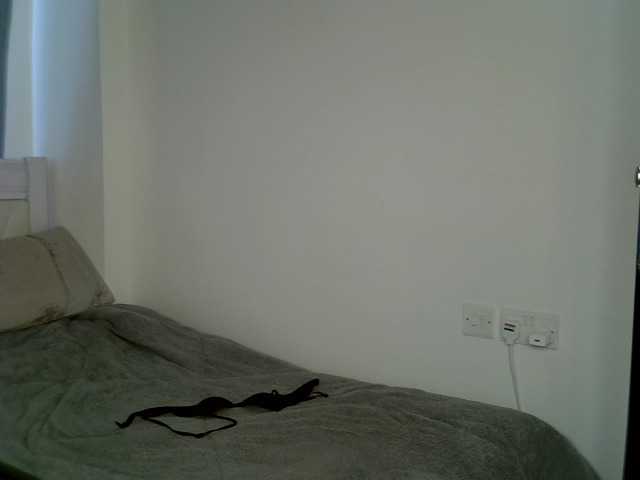 PetiteCocoo live cam on BongaCams