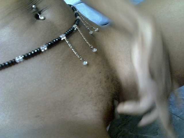 PetiteCocoo live cam on BongaCams