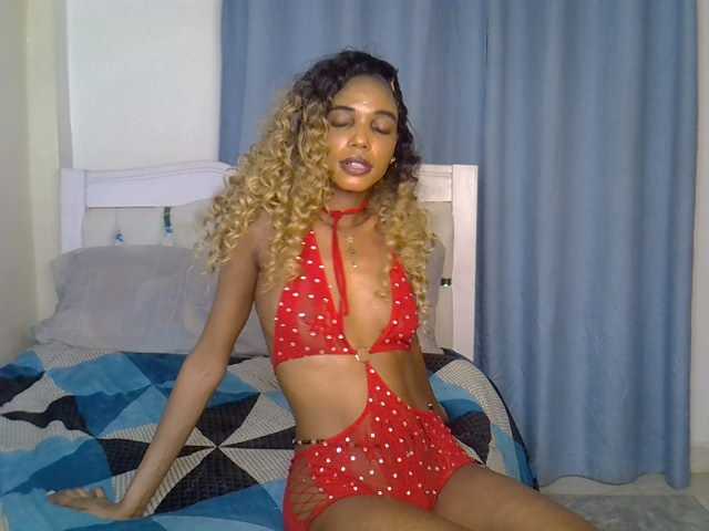 PetiteCocoo live cam on BongaCams