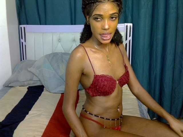 PetiteCocoo live cam on BongaCams