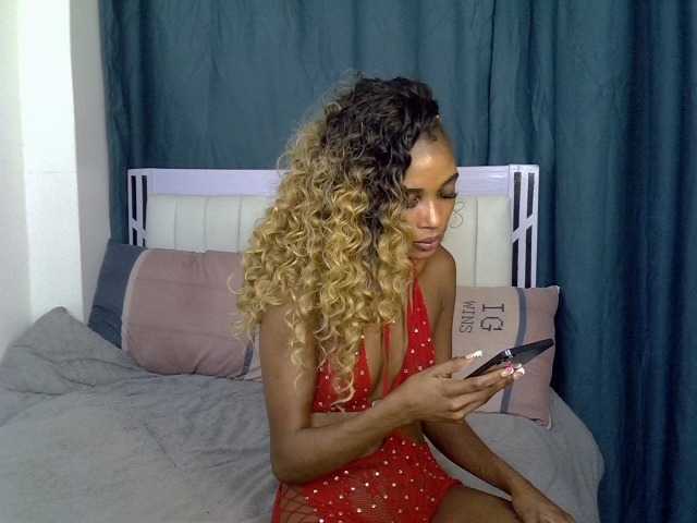 PetiteCocoo live cam on BongaCams