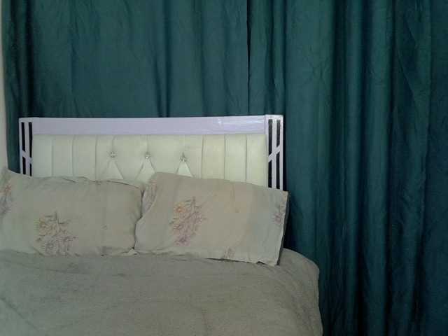 PetiteCocoo live cam on BongaCams