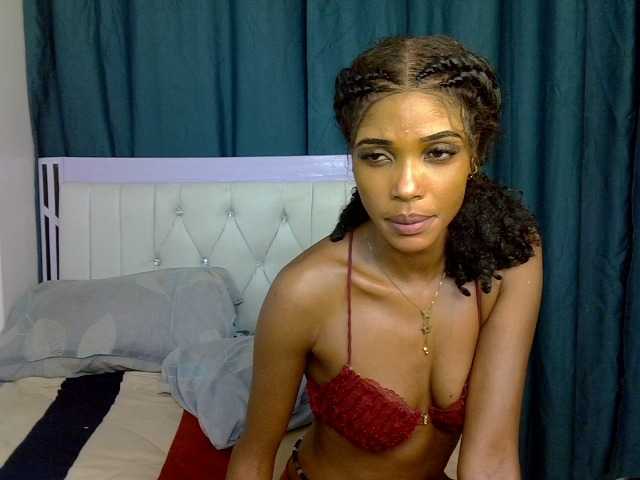 PetiteCocoo live cam on BongaCams