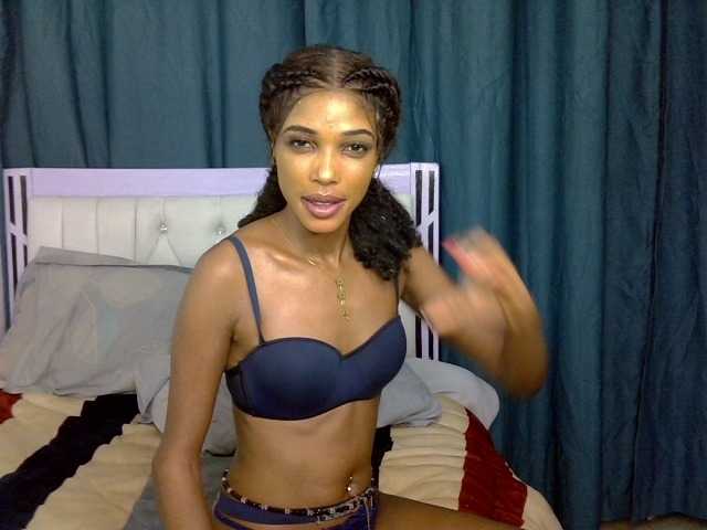 PetiteCocoo live cam on BongaCams