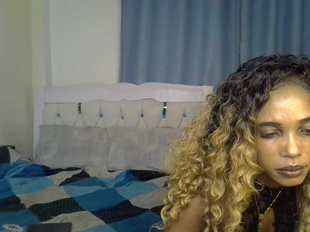 PetiteCocoo live cam on BongaCams