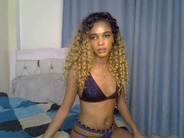 PetiteCocoo live cam on BongaCams