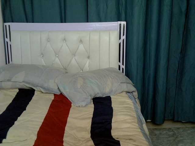 PetiteCocoo live cam on BongaCams