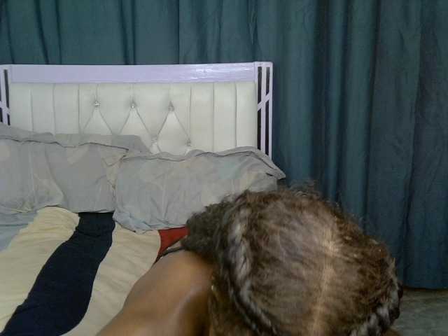 PetiteCocoo live cam on BongaCams