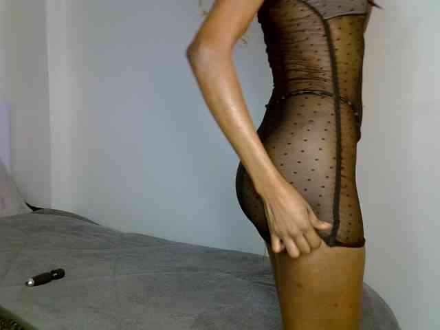 Model: PetiteCocoo