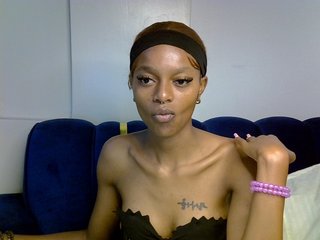 PrettyNoirr Porn Show